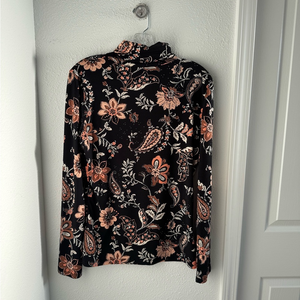 EUC Boston Proper Floral Turtleneck